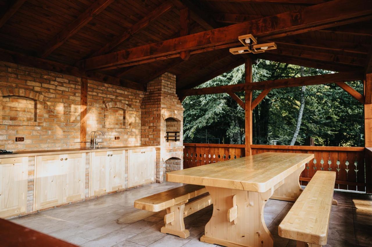 Sugopatak Kulcsoshaz Villa Извоаре Екстериор снимка
