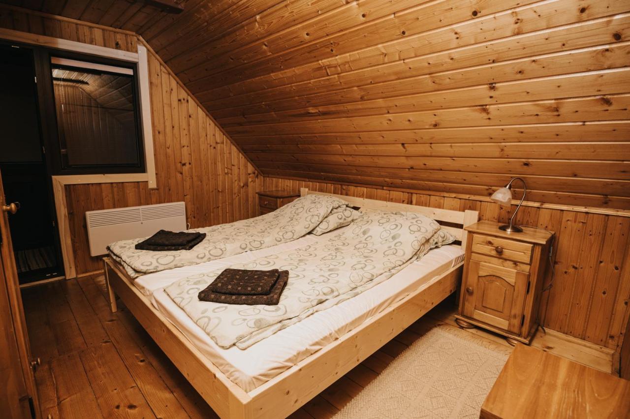 Sugopatak Kulcsoshaz Villa Извоаре Екстериор снимка