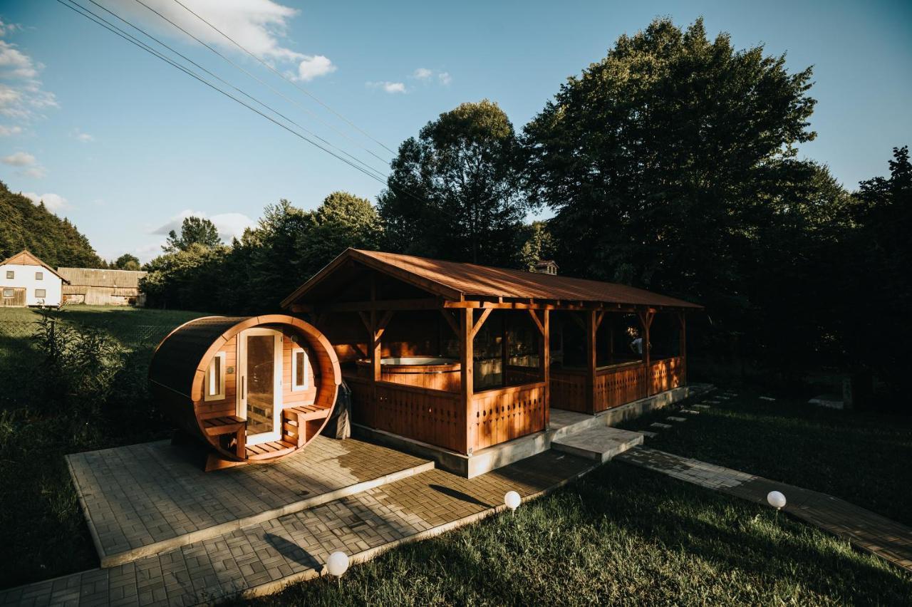 Sugopatak Kulcsoshaz Villa Извоаре Екстериор снимка