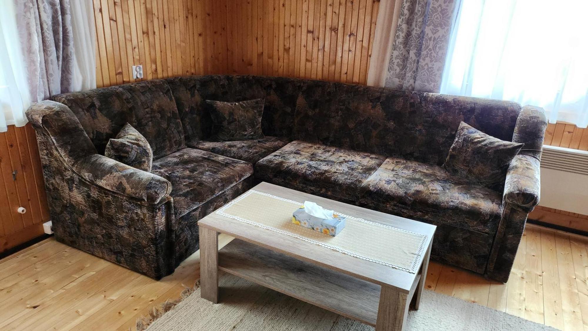 Sugopatak Kulcsoshaz Villa Извоаре Екстериор снимка